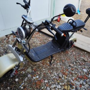 YUHANZHEN ELEKTRIC SCOOTER